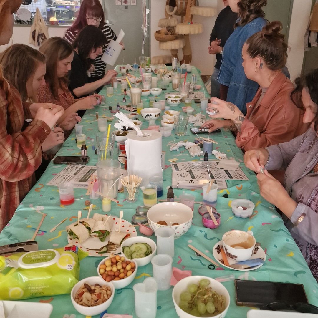 CATS & CANDLES: Halloween Candle Making Workshop 🐱🎃🕯️