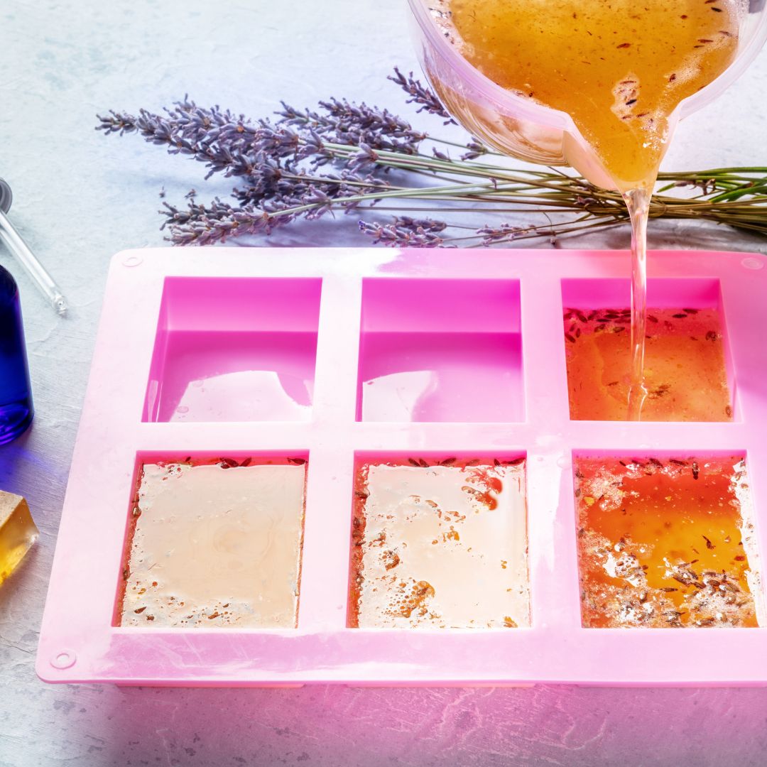 🎄 CATS & SOAPS: Christmas Soap-Making Workshop with Cats 🐱✨